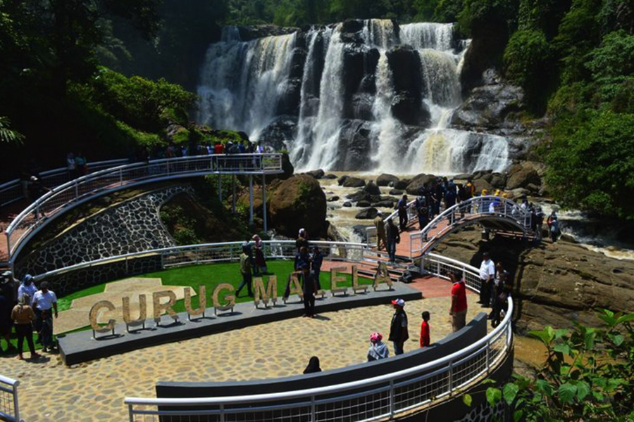 Curug Malela dengan Sewa Mobil Bandung